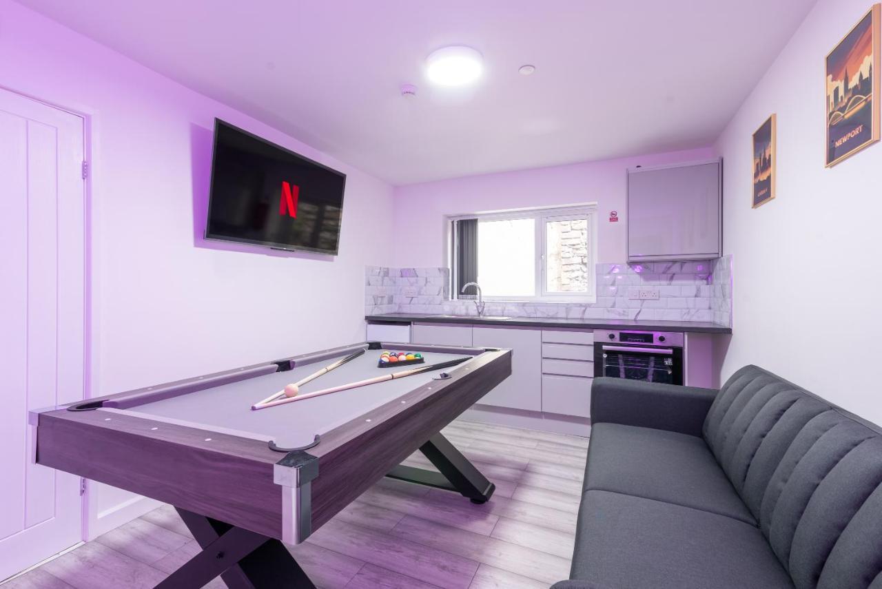 Exquisite Cardiff Apartments- With Garden Lounge & Games Room Exterior photo